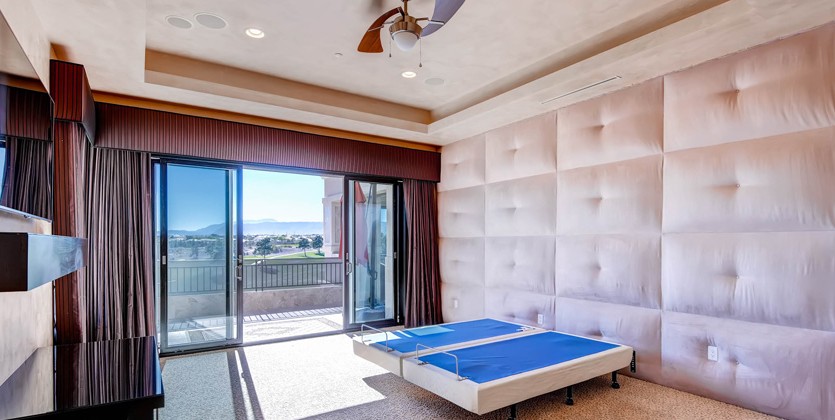 Luxury-Penthouse-for-Lease-home-9227-Tesoras-Dr-402