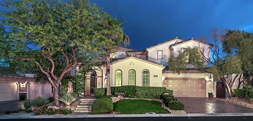 alt="Red-Rock-Country-Club-home-11489-Snow-Creek-Av-01"