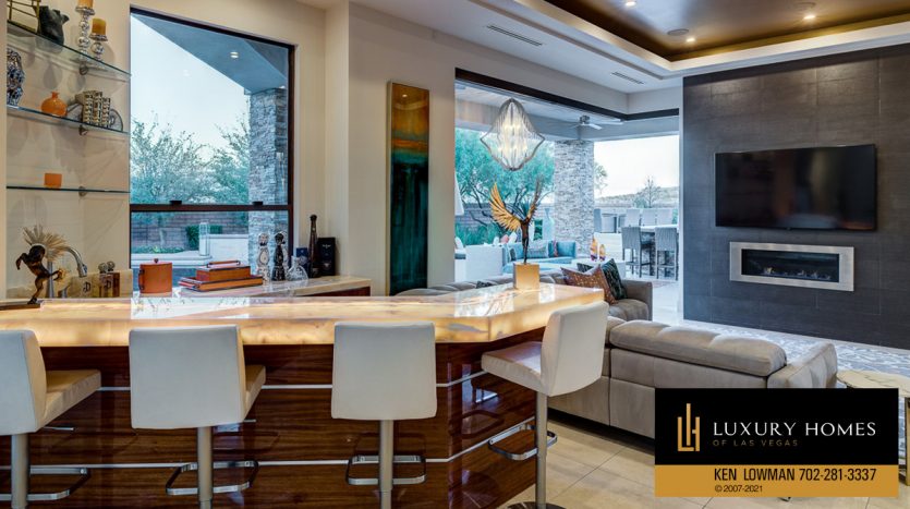 bar counter at The Ridges Home for Sale |1 Drifting Shadow Way, Las Vegas