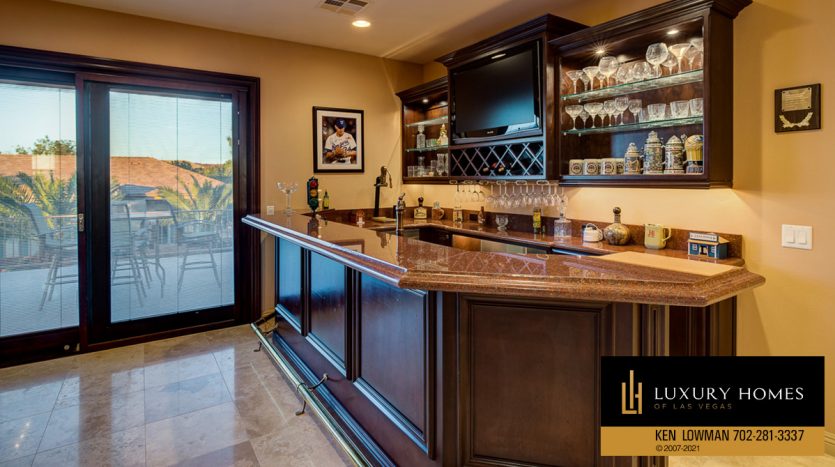 bar counter at Anthem Country Club Home for Sale, 2 Chenal Pass, Henderson
