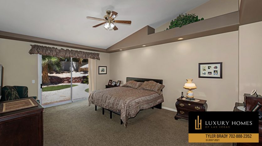 bedroom at Regency at The Lakes home for sale, 9904 Aspen Knoll Ct, Las Vegas