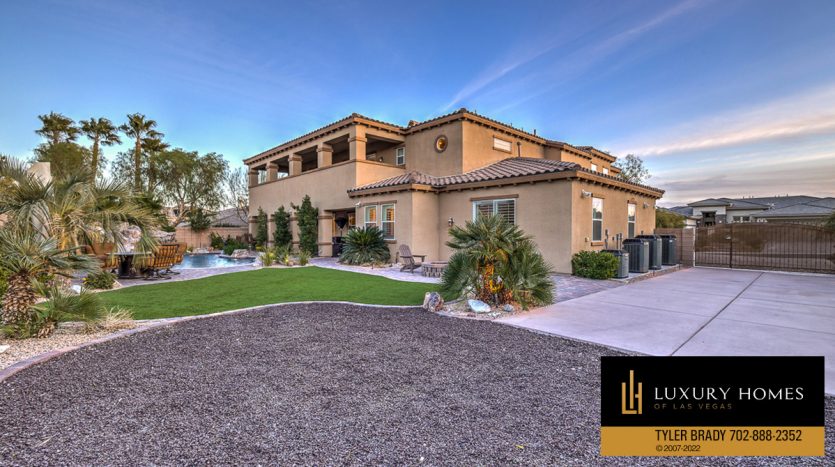 courtyard at Centennial Hills home for sale, 9814 Amador Ranch Ave, Las Vegas