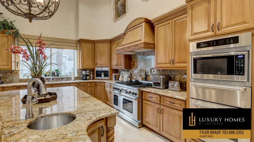 kitchen appliances at Bellacere Home for sale, 10201 Summit Canyon, Las Vegas