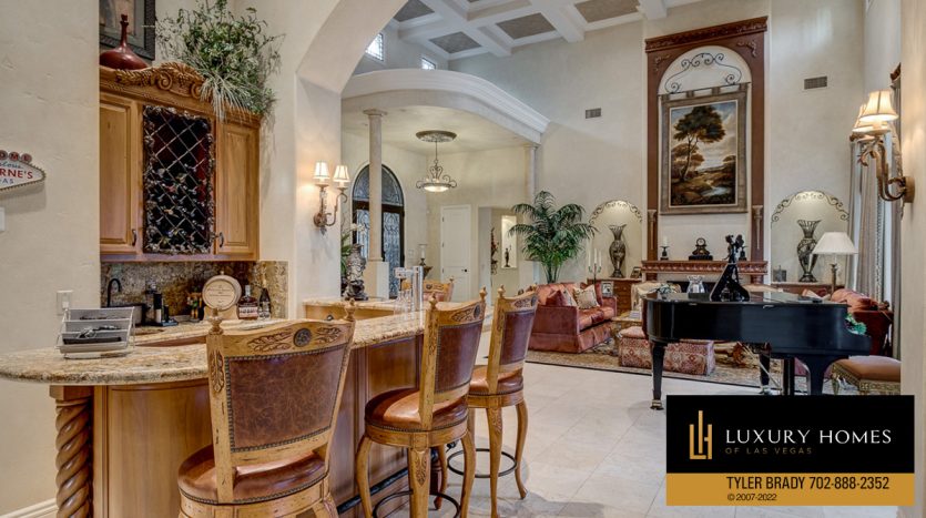 breakfast area at Bellacere Home for sale, 10201 Summit Canyon, Las Vegas