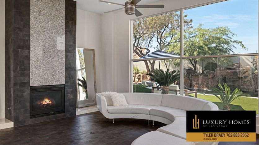 Living room at Las Vegas luxury home for sale, 8104 Via Del Cerro Court