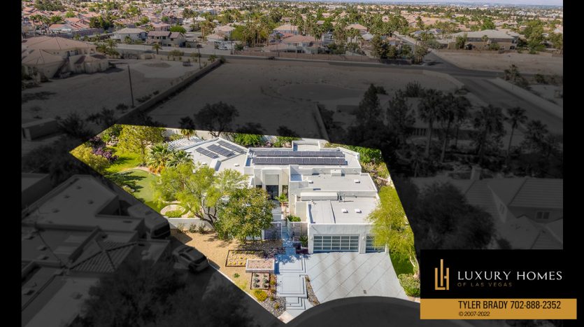 drone view of Las Vegas luxury home for sale, 8104 Via Del Cerro Court