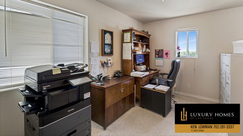 office area at Custom Home for sale in Henderson, 450 Patti Ann Woods Dr, Henderson, NV 89002