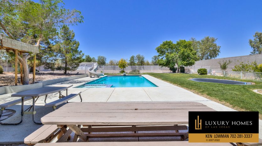 pool at Custom Home for sale in Henderson, 450 Patti Ann Woods Dr, Henderson, NV 89002