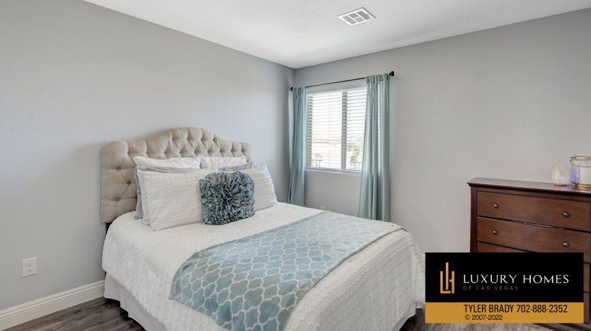 Bedroom at Paseos at Summerlin home for sale, 640 Hayborn Meadows St, Las Vegas, NV 89138