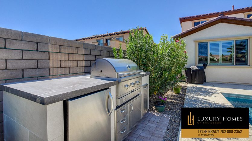 BBQ facility at Paseos at Summerlin home for sale, 640 Hayborn Meadows St, Las Vegas, NV 89138