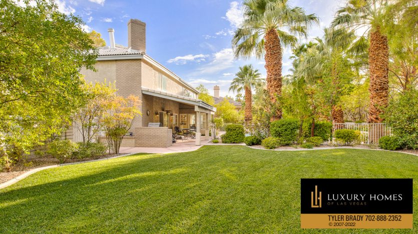 private yard at The Lakes Las Vegas Home for sale, 2801 High Sail Court, Las Vegas, NV 89117