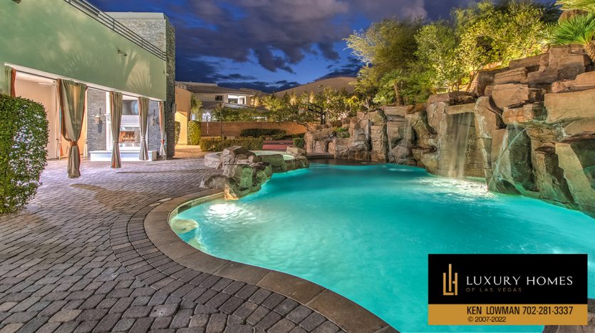 pool at The Ridges Las Vegas Homes for Sale, 28 Quiet Moon Lane, Las Vegas, NV 89135