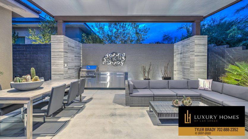 outdoor seating at The Ridges Homes for Sale, 46 Coralwood Drive, Las Vegas, NV 89135