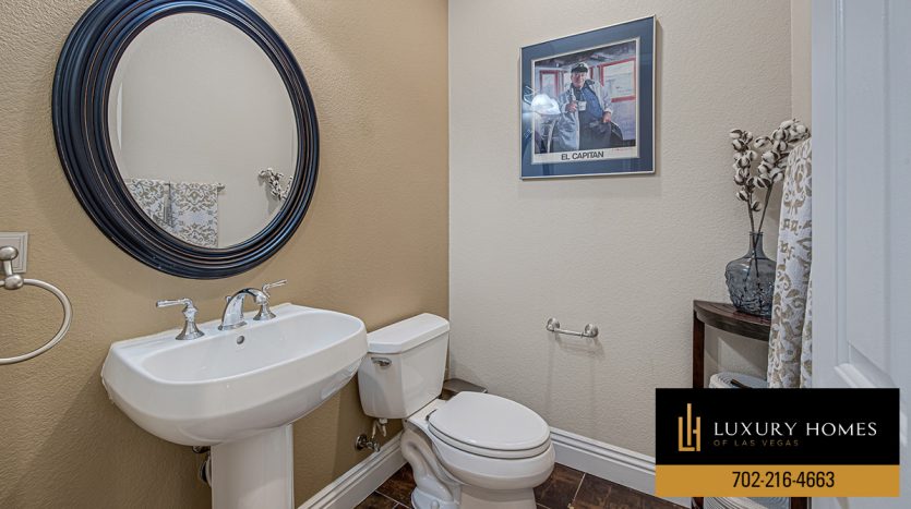 Bathroom at Mountains Edge Home for sale, 10387 Sweet Laurel Street, Las Vegas, NV 89178