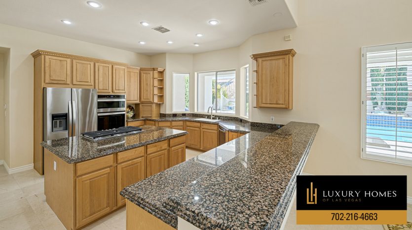 Kitchen at Tuscan Ridge Home for sale, 4720 Clay Peak Drive, Las Vegas, Nevada 89129