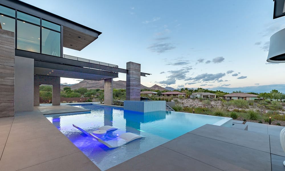 48 Painted Feather Way